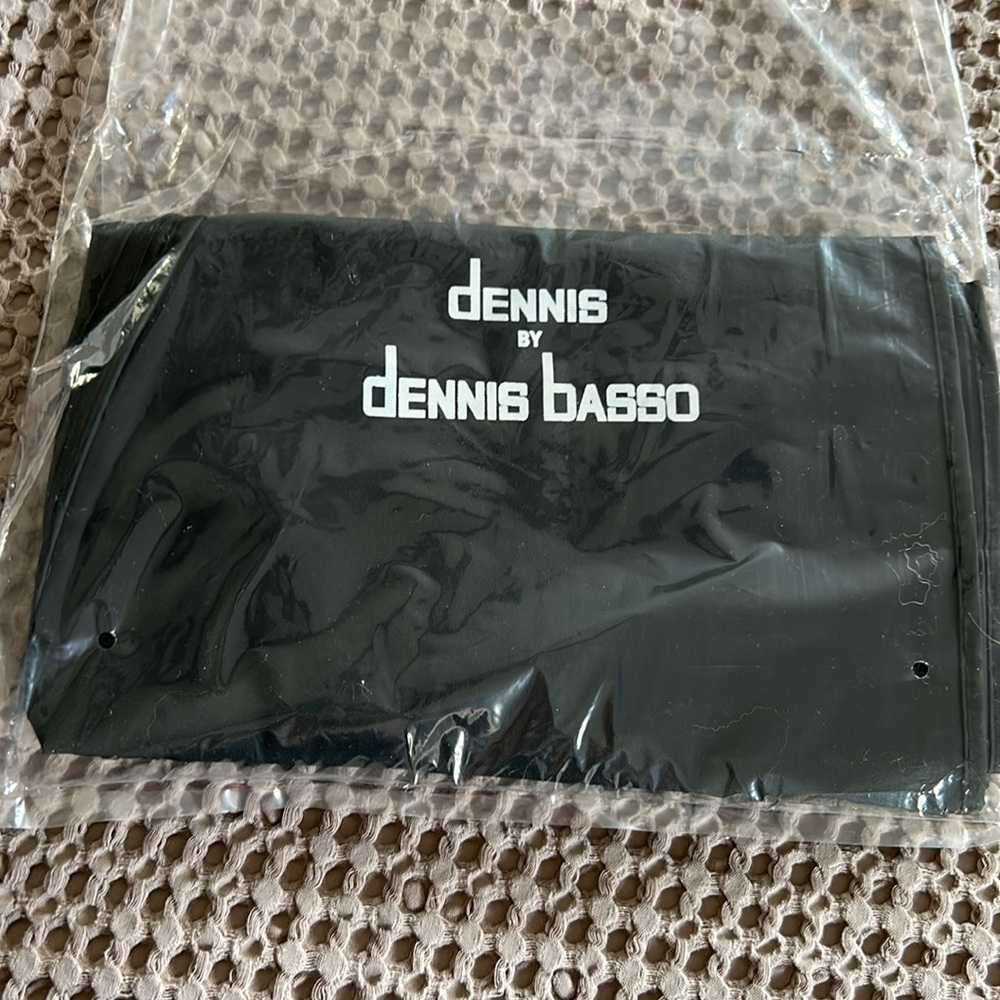Dennis Basso luxury coat - Picture 9 of 9